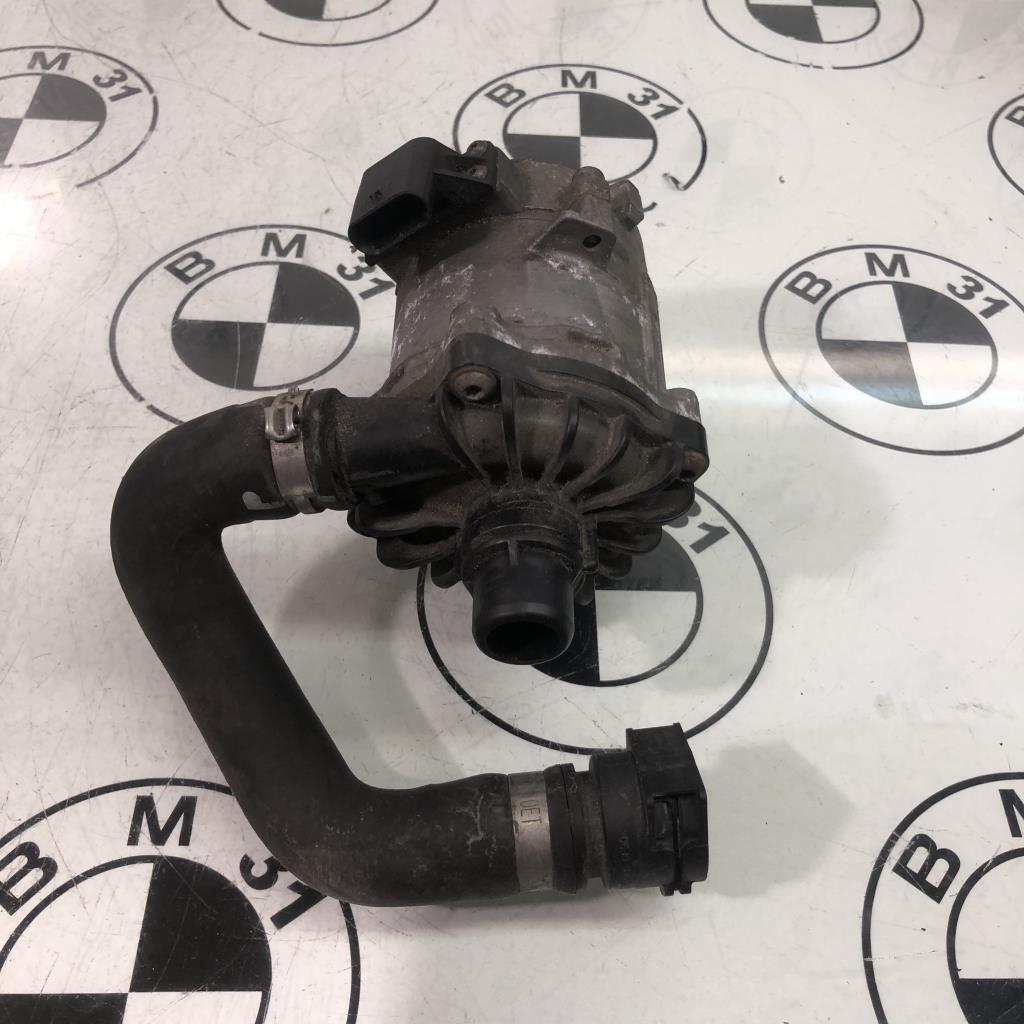 Pompe à eau BMW SERIE 6 F06 GRAN COUPE PHASE 1 Essence - 1