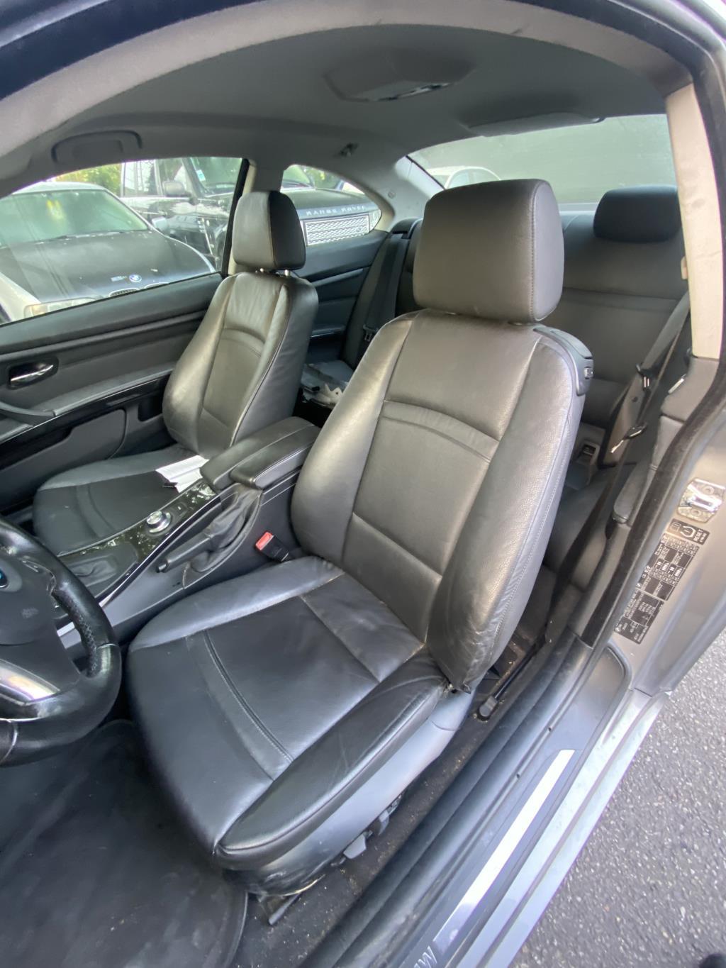 Accoudoir BMW SERIE 3 E92 COUPE PHASE 1 Diesel - 1