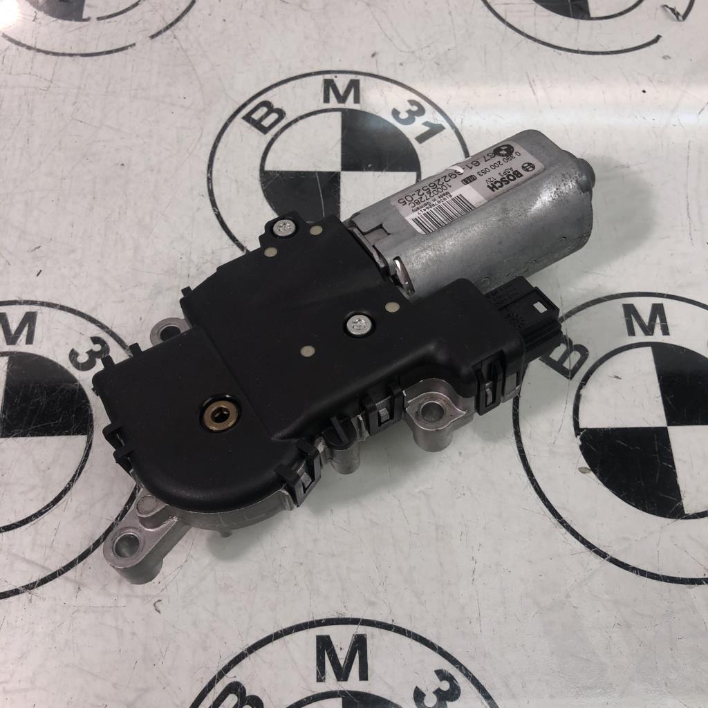 Moteur toit ouvrant BMW X3 E83 PHASE 2 Diesel - 1