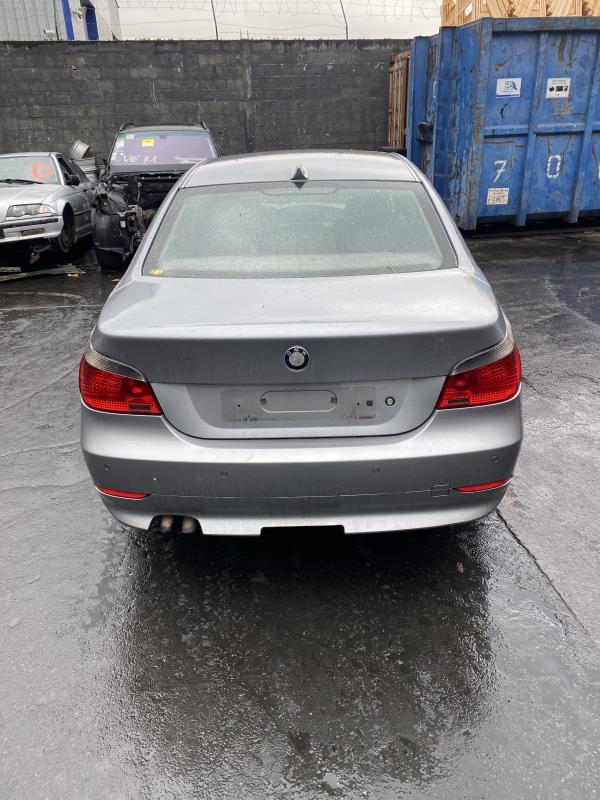 Parachoques trasero BMW SERIE 5 E60 PHASE 1  - 1
