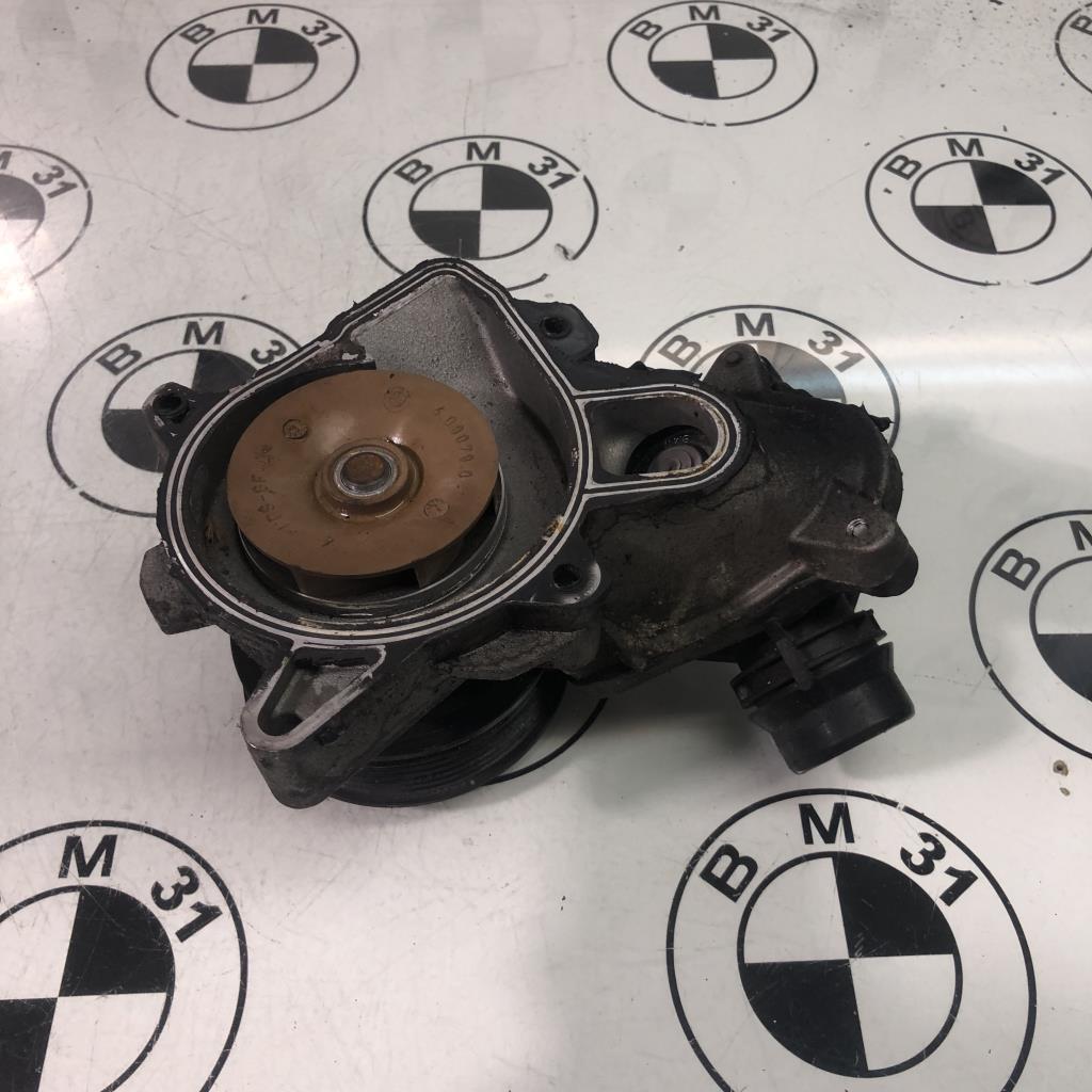 Pompe à eau BMW SERIE 5 E61 TOURING PHASE 2 BREAK Diesel - 1