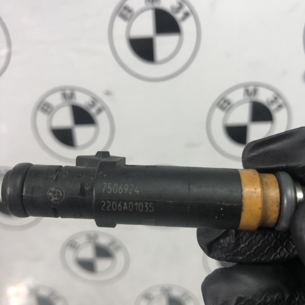 Injecteurs BMW SERIE 7 E66 LIMOUSINE PHASE 1 Essence - 1