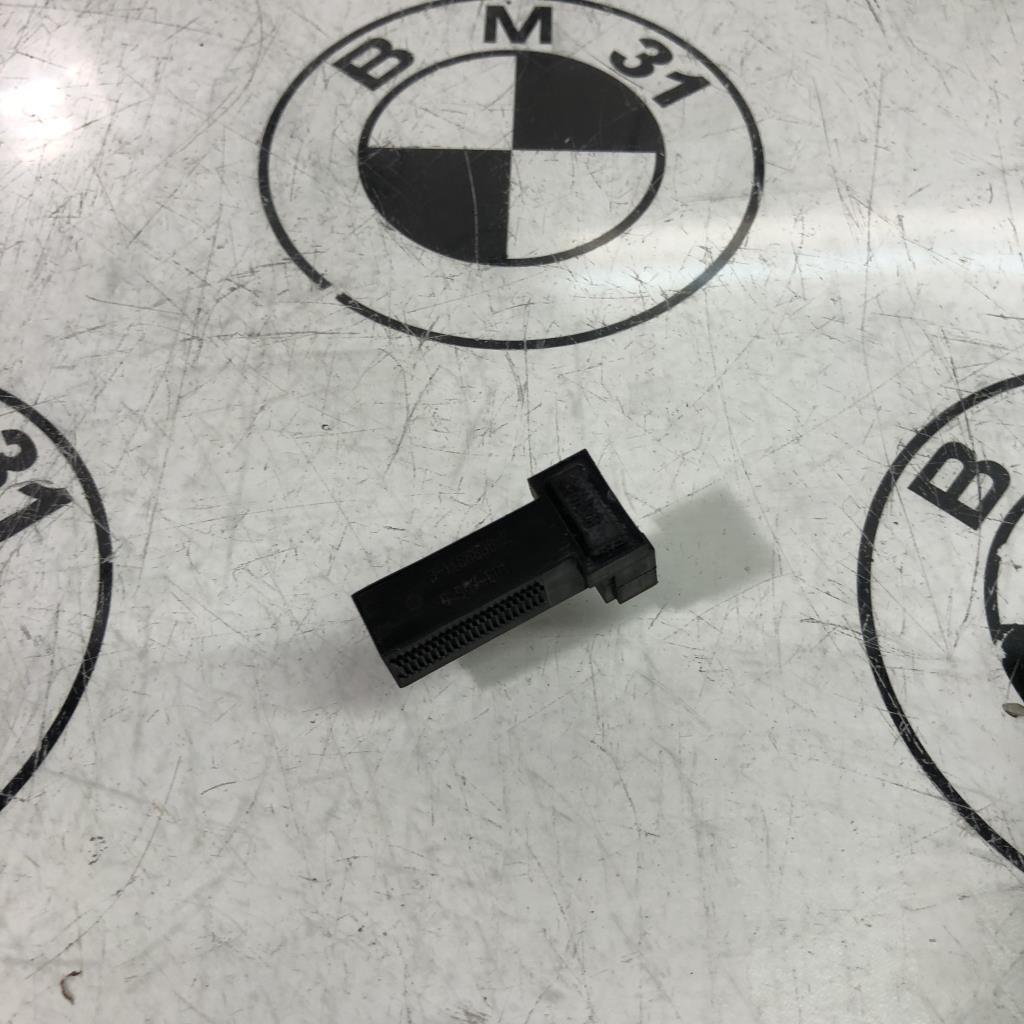 Contacteur feu stop BMW SERIE 5 E60 PHASE 1 Diesel - 1