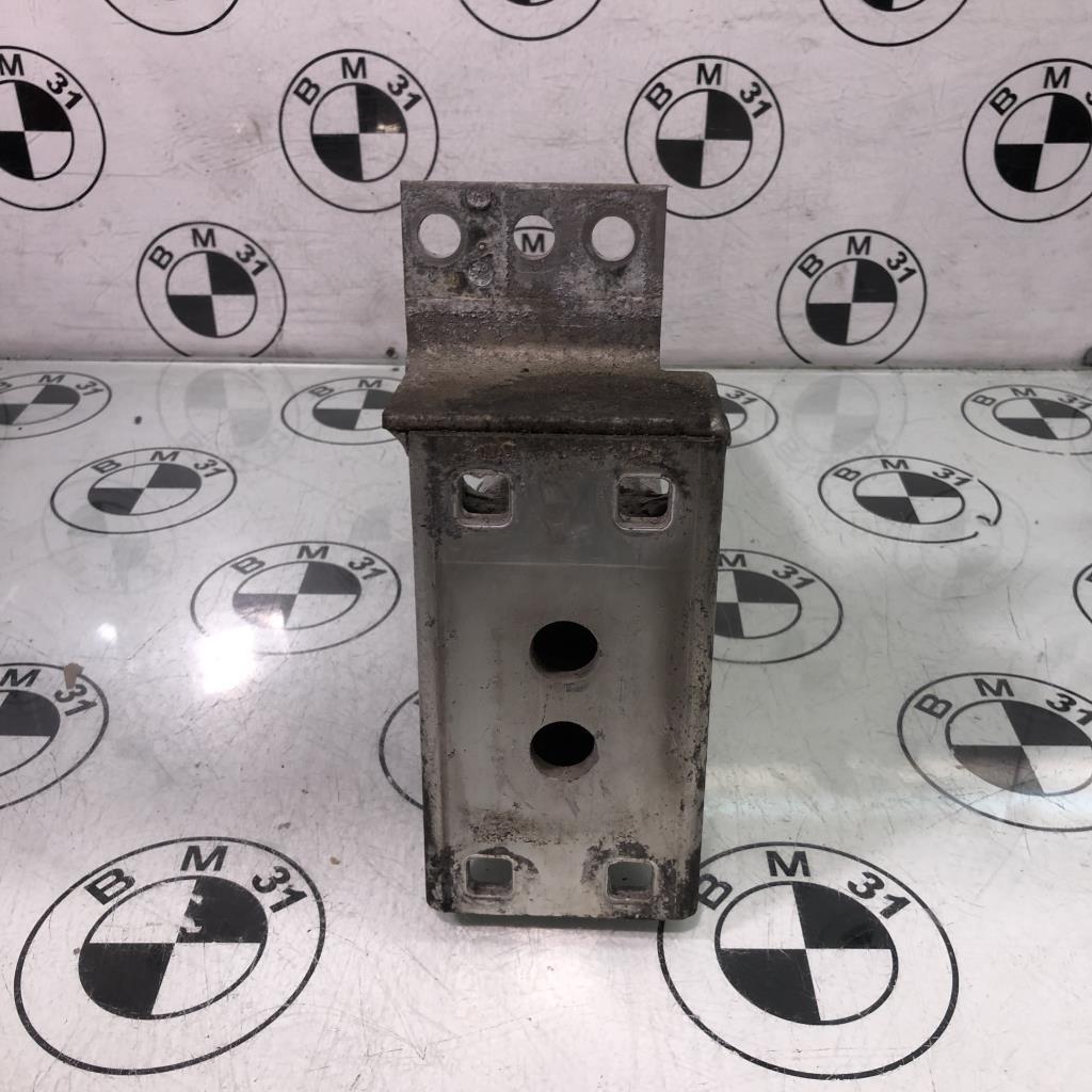 Traversa rinforzo paraurti anteriore BMW X3 E83 PHASE 1  - 1
