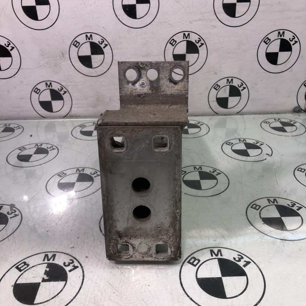 Traversa rinforzo paraurti anteriore BMW X3 E83 PHASE 1  - 1