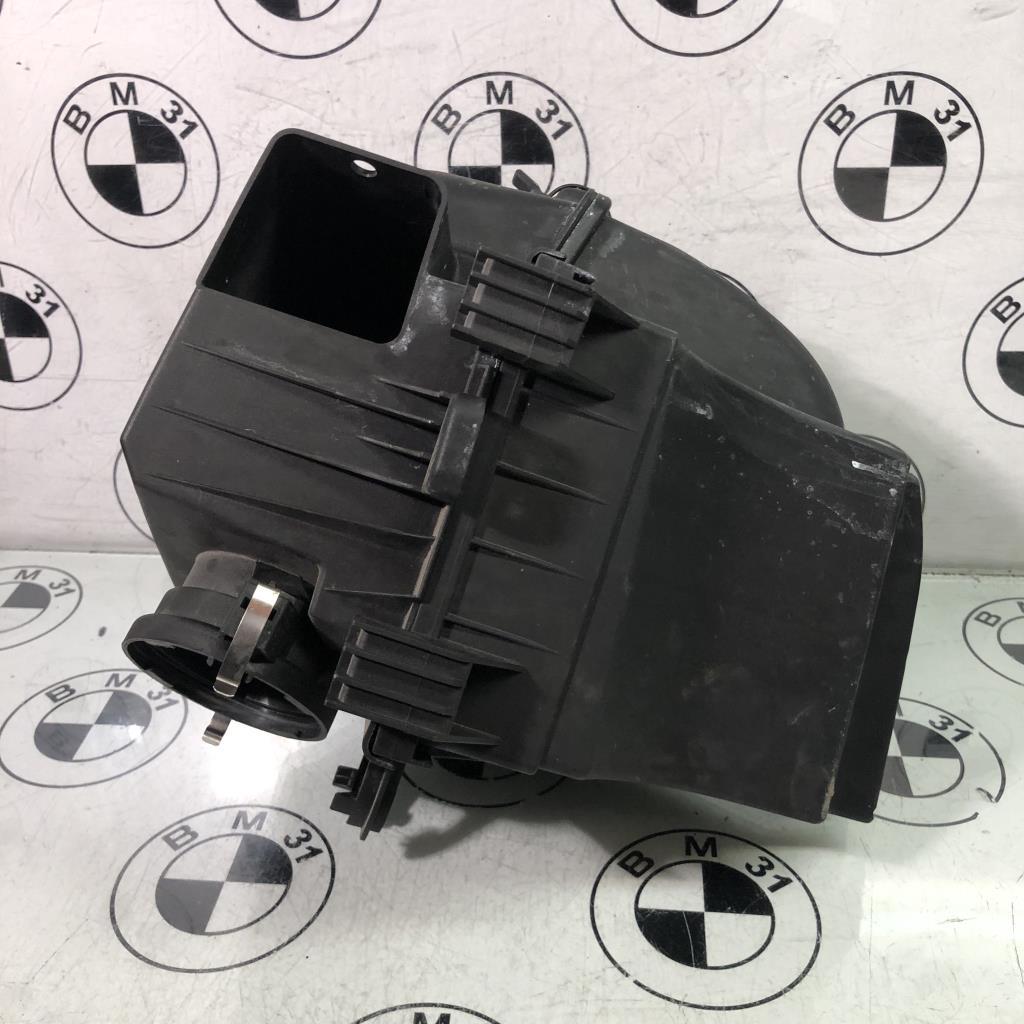 Boite a air BMW SERIE 3 E46 PHASE 1 Essence - 1