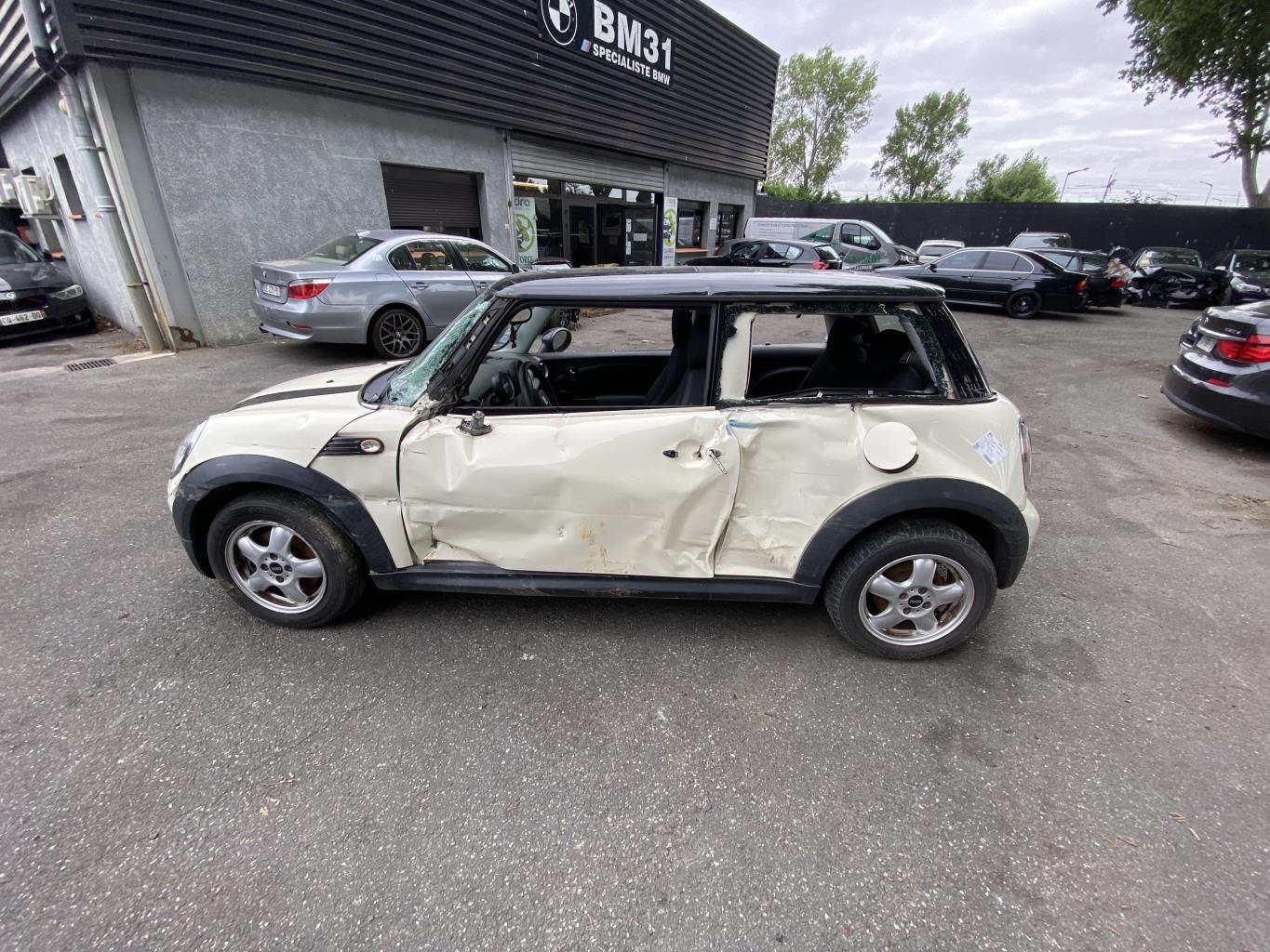 Fusee avant gauche MINI MINI 2 R56 PHASE 1 Diesel - 1
