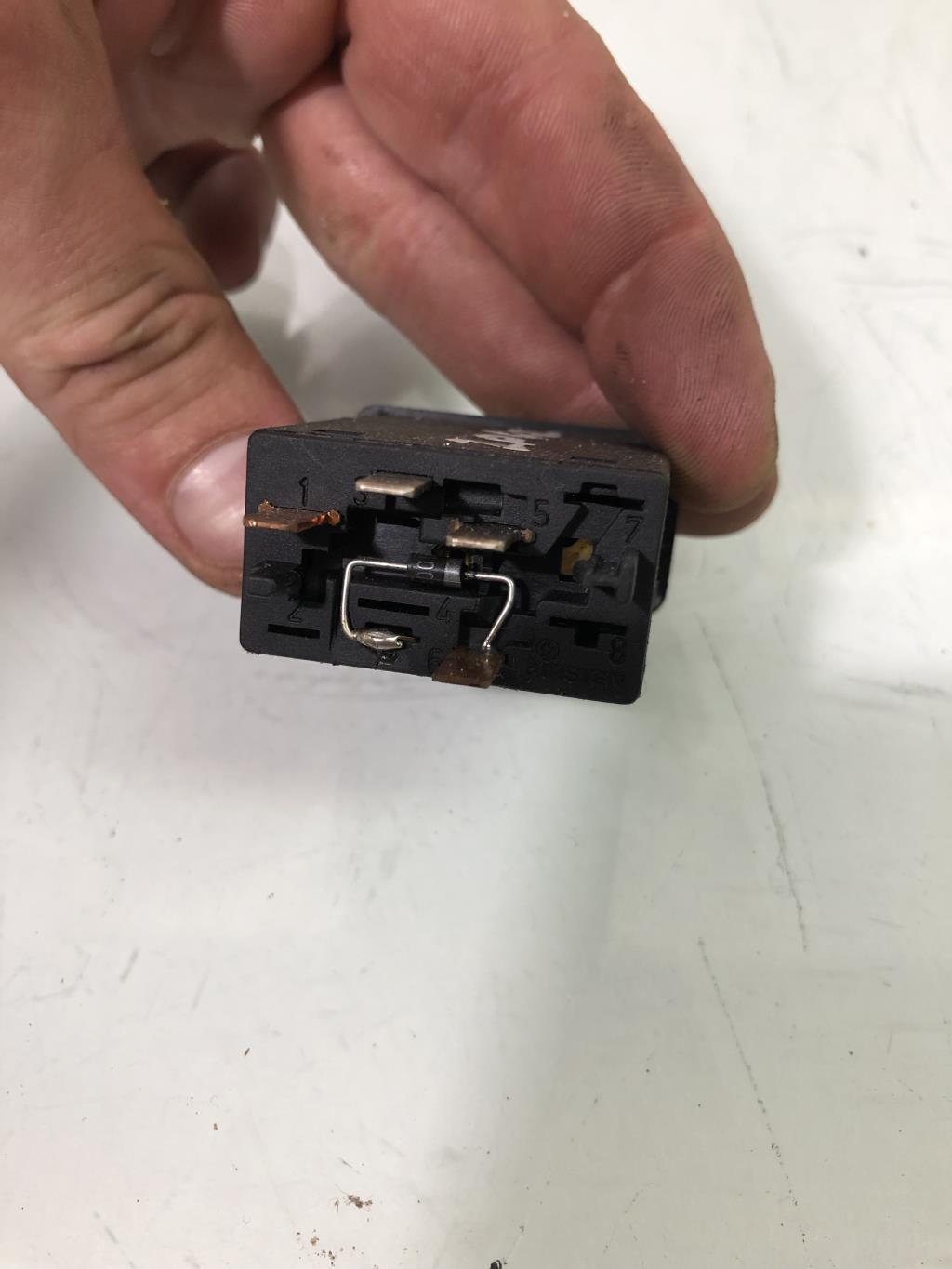 Bouton/Interrupteur BMW SERIE 3 E30 Essence - 1