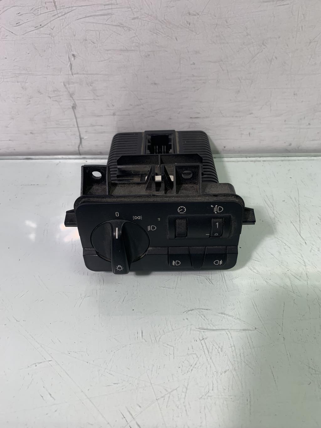 Commande de phare BMW SERIE 3 E46 PHASE 2 Diesel - 1