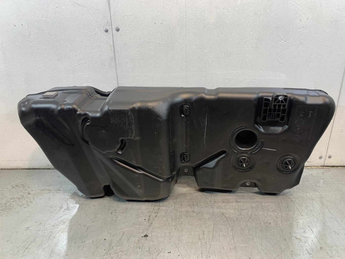 Reservoir essence MINI MINI 3 F57 PHASE 1 CABRIOLET  - 1