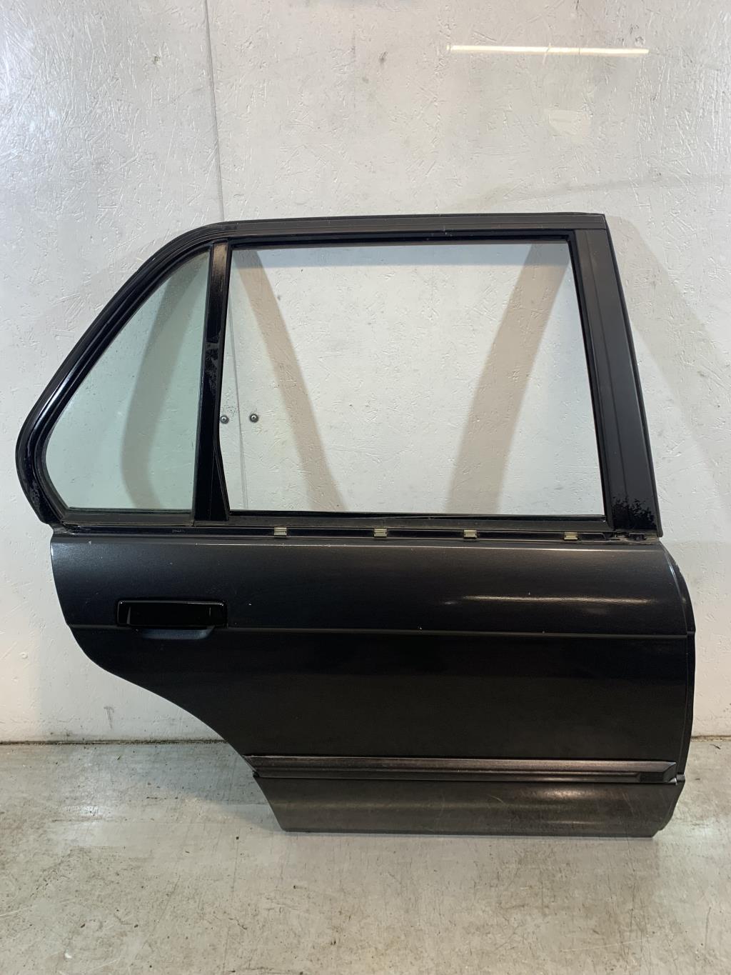 Portiera posteriore destra BMW SERIE 3 E30 Gasolina - 1