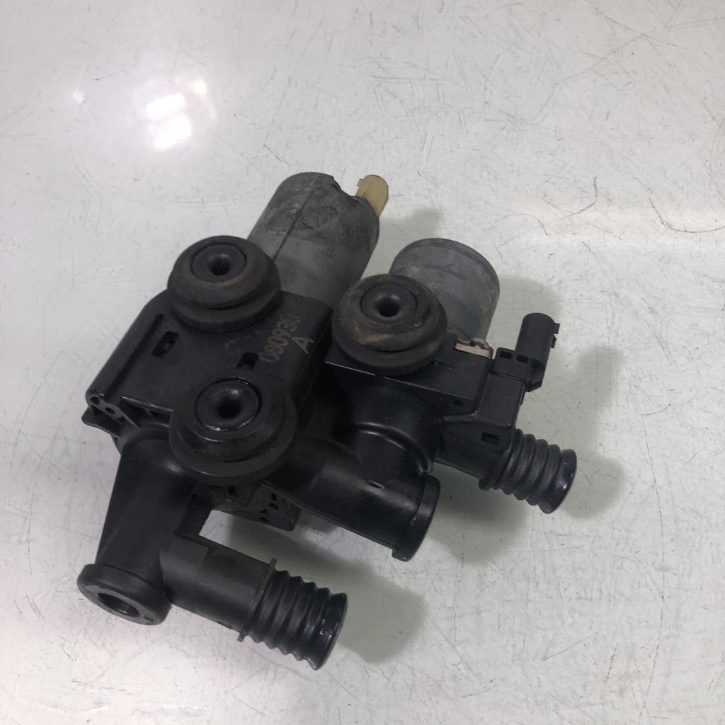 Robinet de chauffage BMW X3 E83 PHASE 2 Diesel - 1