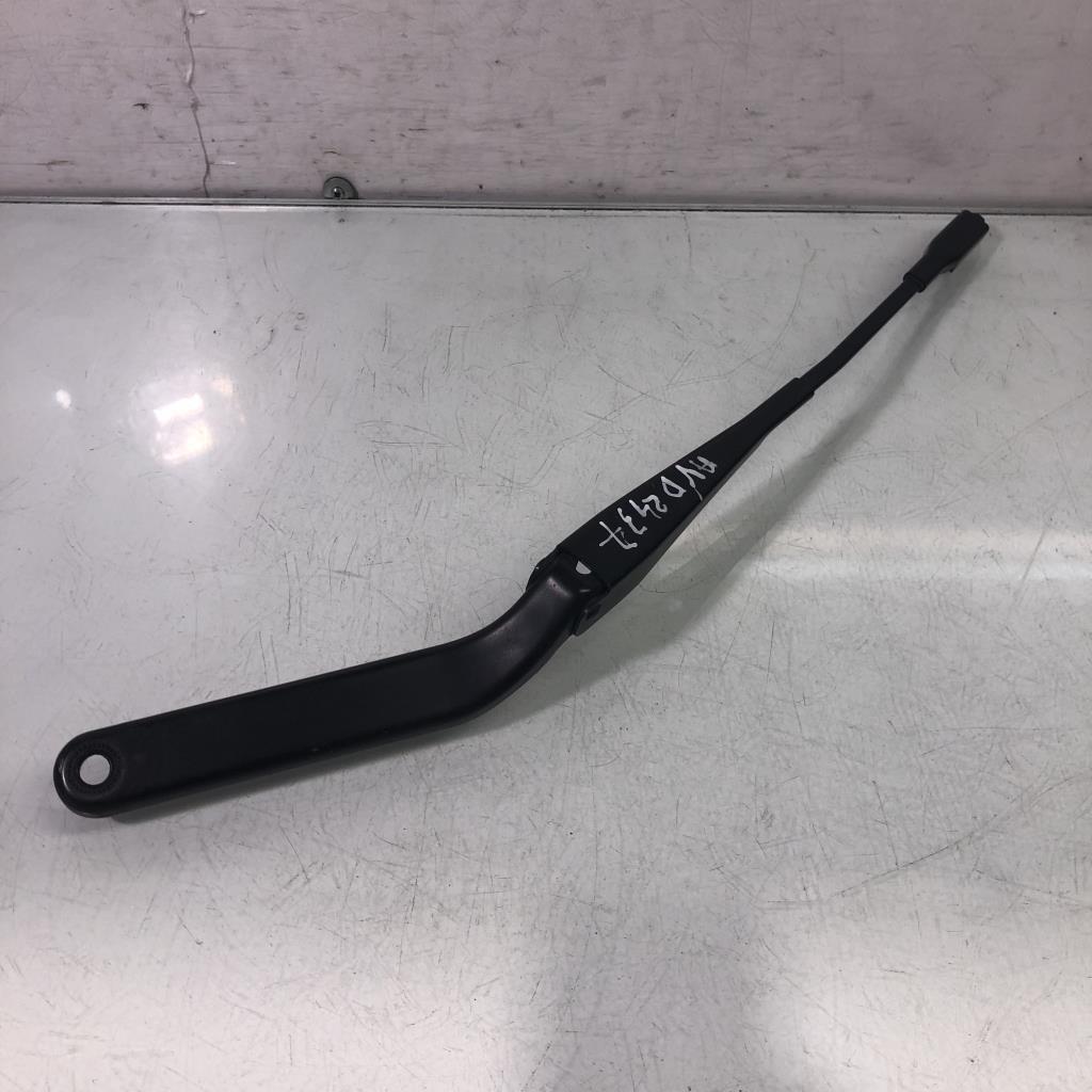Braccio tergicristallo anteriore sinistro BMW SERIE 1 E81 Diésel - 1