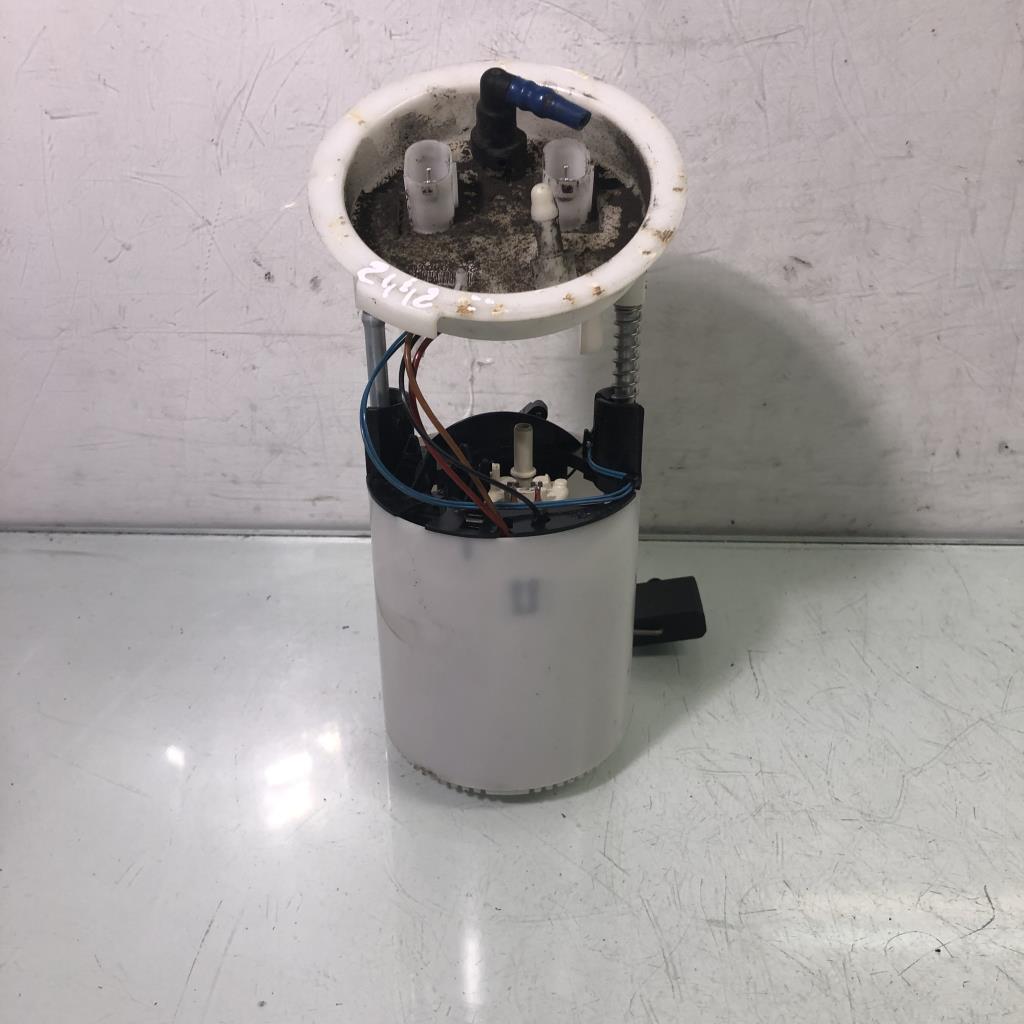 Pompe de gavage BMW SERIE 1 E88 CABRIO Essence - 1