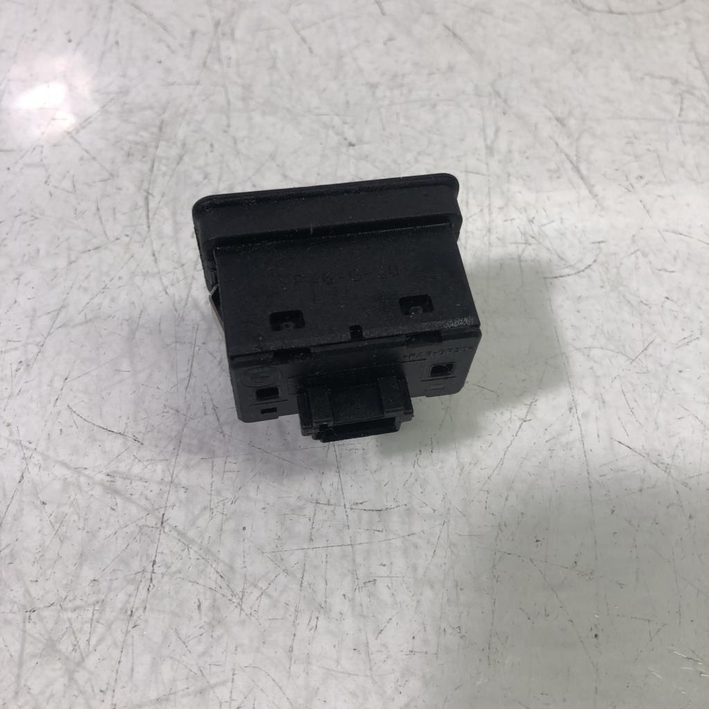 Interrupteur de leve vitre BMW SERIE 5 E39 PHASE 2 Diesel - 1