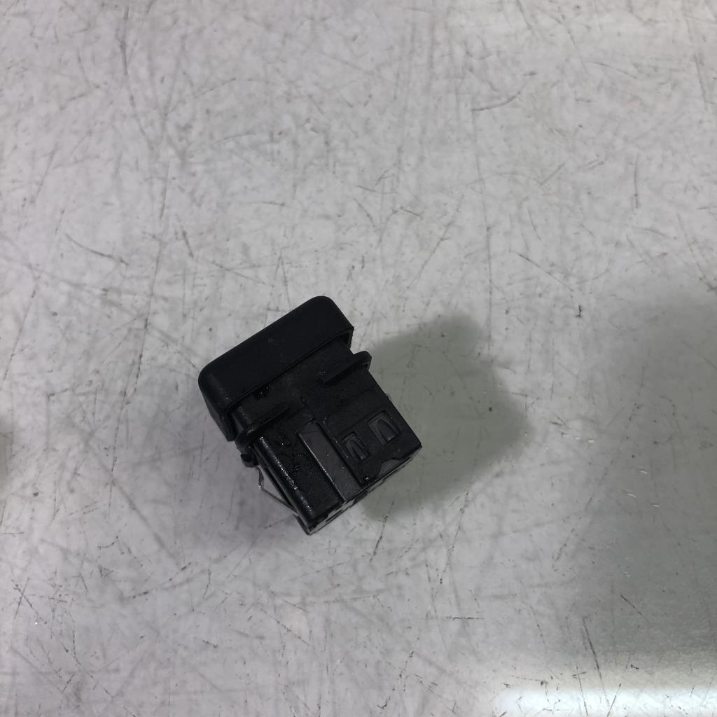 Bouton/Interrupteur BMW SERIE 5 E39 PHASE 2 Diesel - 1