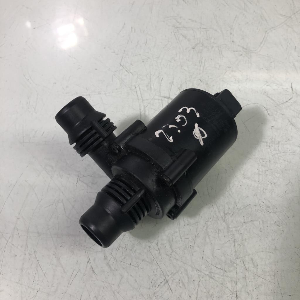 Pompe à eau BMW SERIE 5 E60 PHASE 2 Diesel - 1