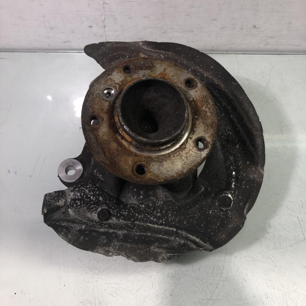 Fusee avant droit BMW SERIE 1 E81  - 1