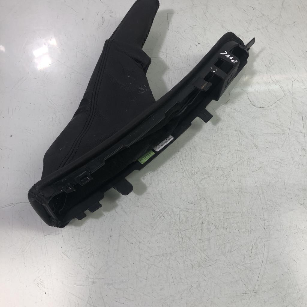 Cuffia leva freno a mano BMW SERIE 1 E88 CABRIO Gasolina - 1