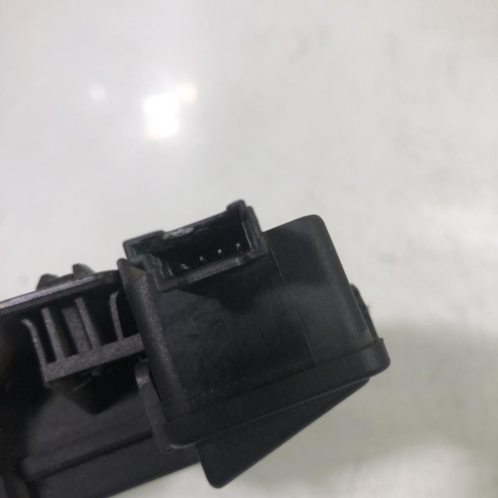 Serrure de coffre BMW SERIE 3 E90 PHASE 1 Diesel - 1