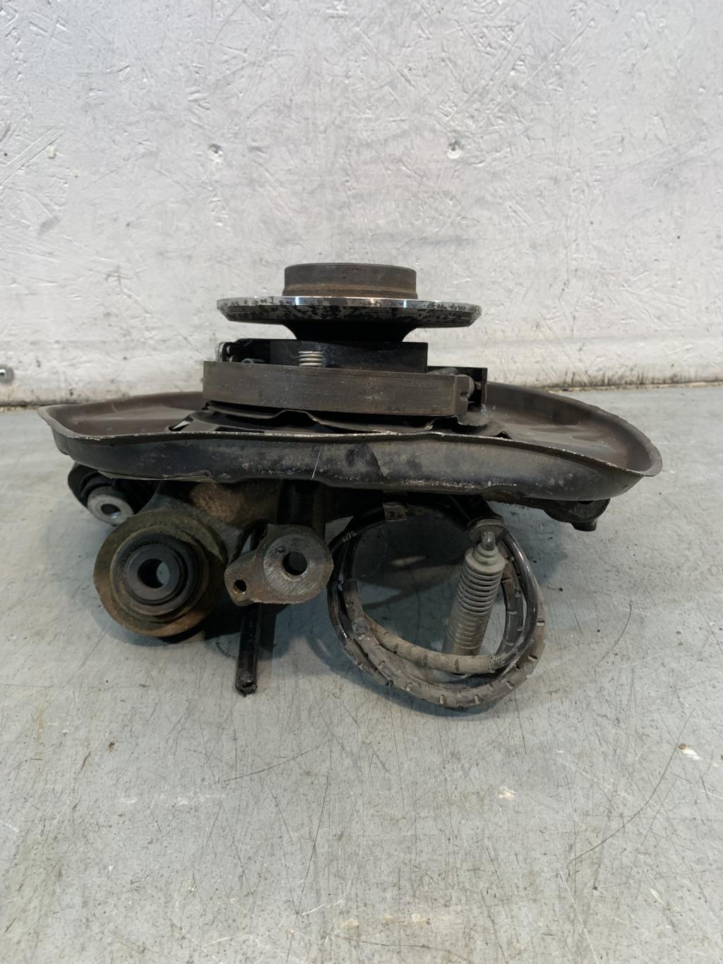 Fusee arriere gauche BMW SERIE 3 E90  - 1