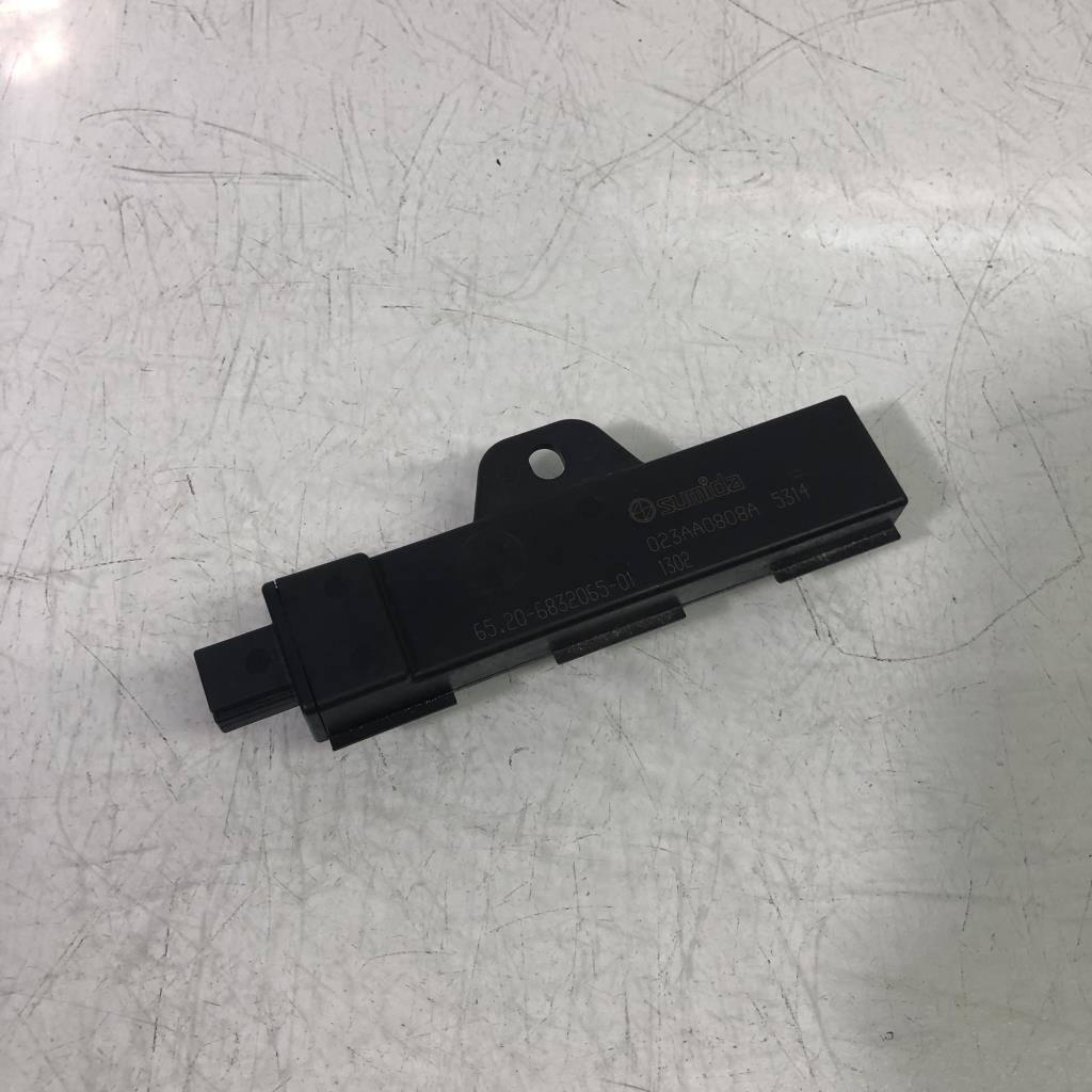 Antenne BMW SERIE 5 F90 PHASE 2 Essence - 1