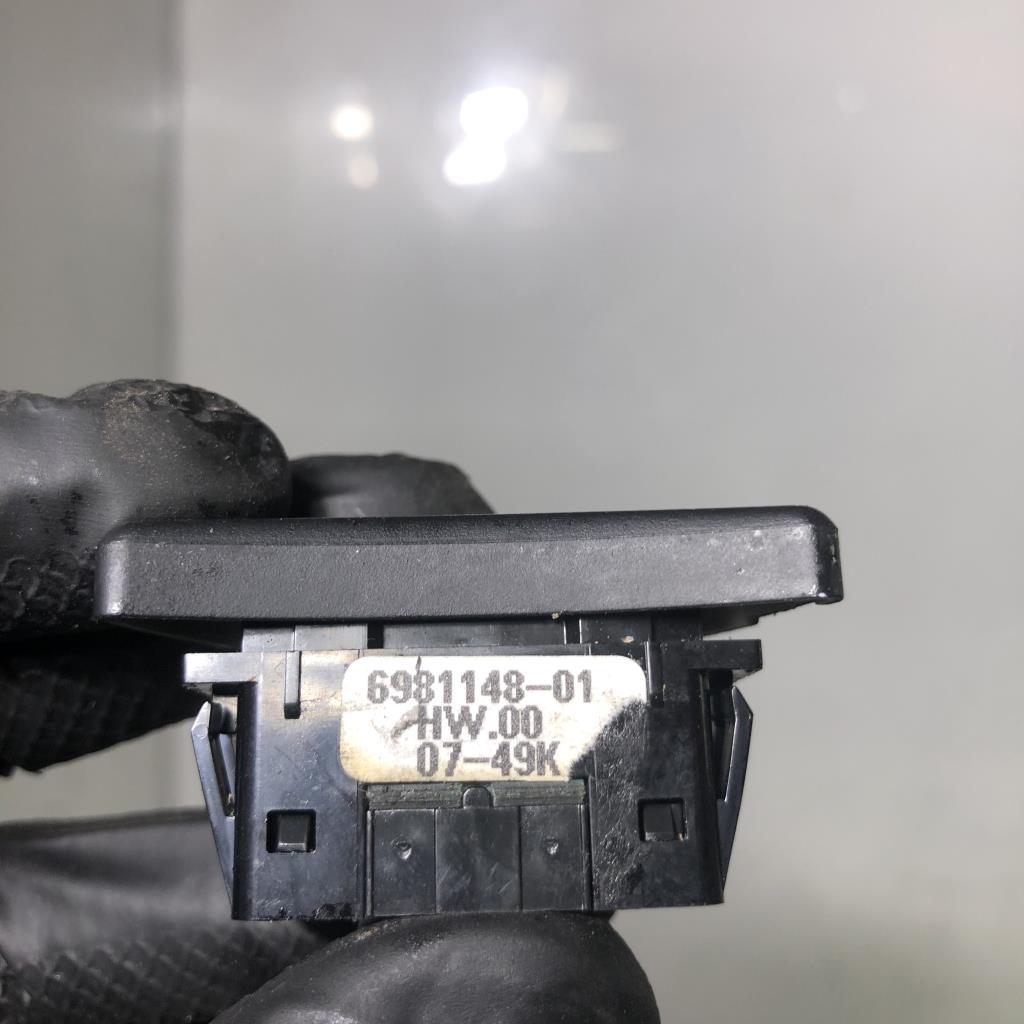 Bouton/Interrupteur BMW SERIE 5 E60 PHASE 2 Diesel - 1