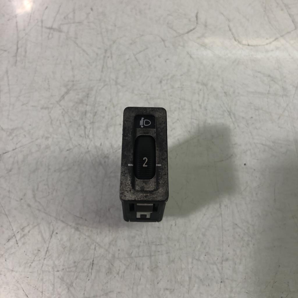 Bouton/Interrupteur BMW SERIE 3 E36 TOURING BREAK Diesel - 1