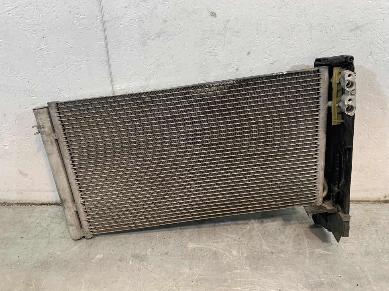 Radiateur clim BMW SERIE 1 E87 PHASE 2 Diesel - 1