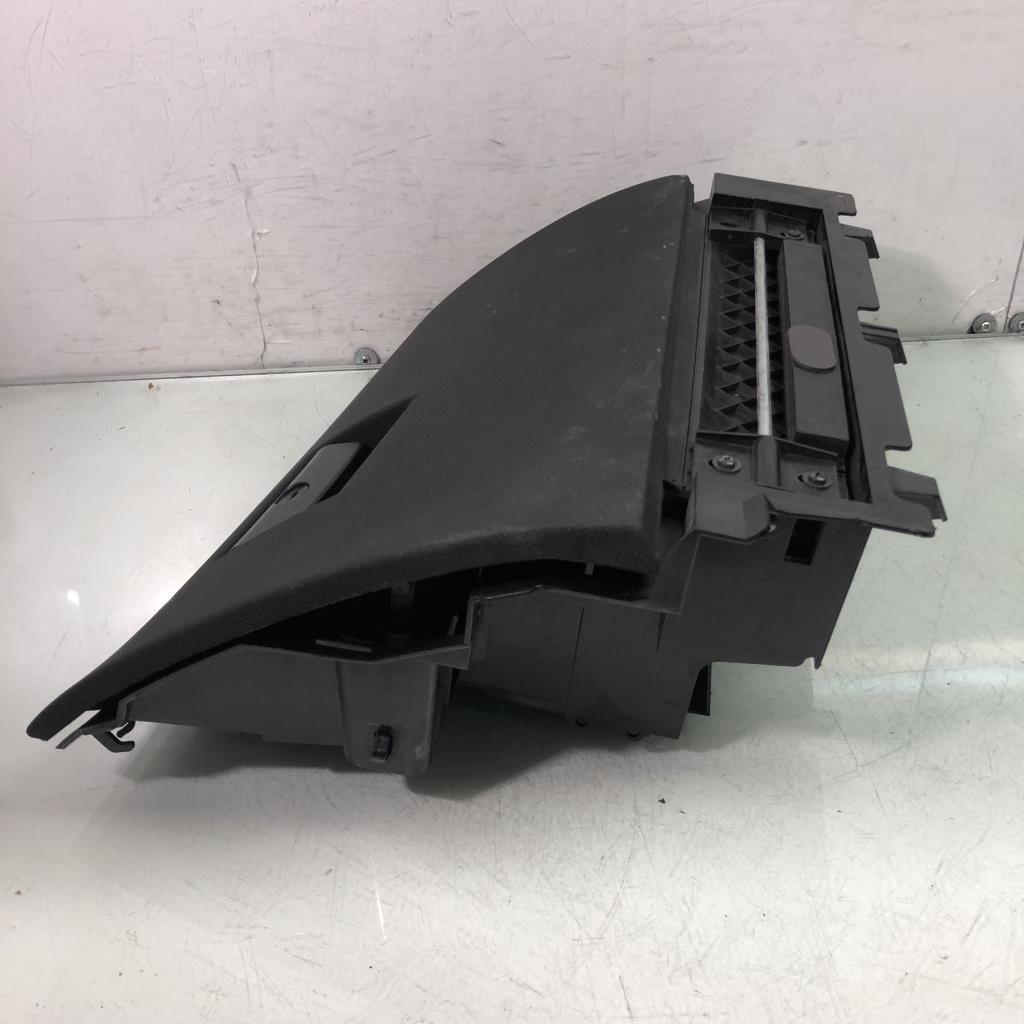 Boite a gants BMW X3 E83 PHASE 2 Diesel - 1