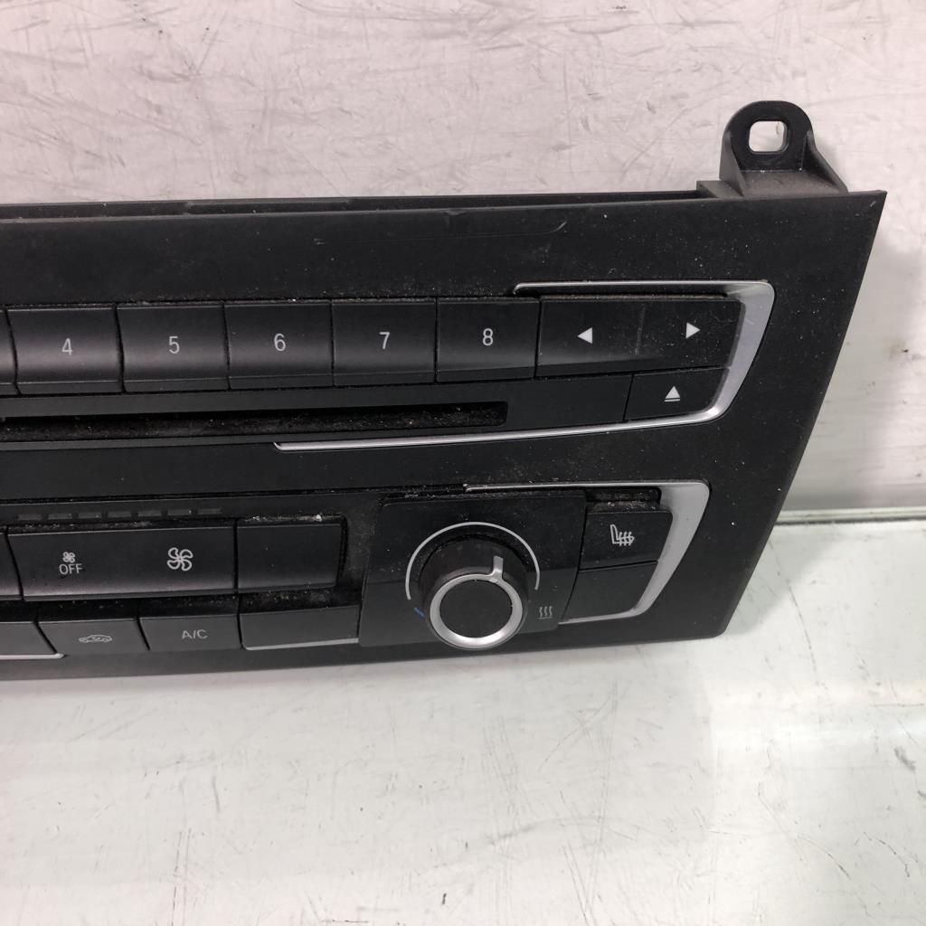 Commande chauffage BMW SERIE 1 F21 PHASE 1 Essence - 1