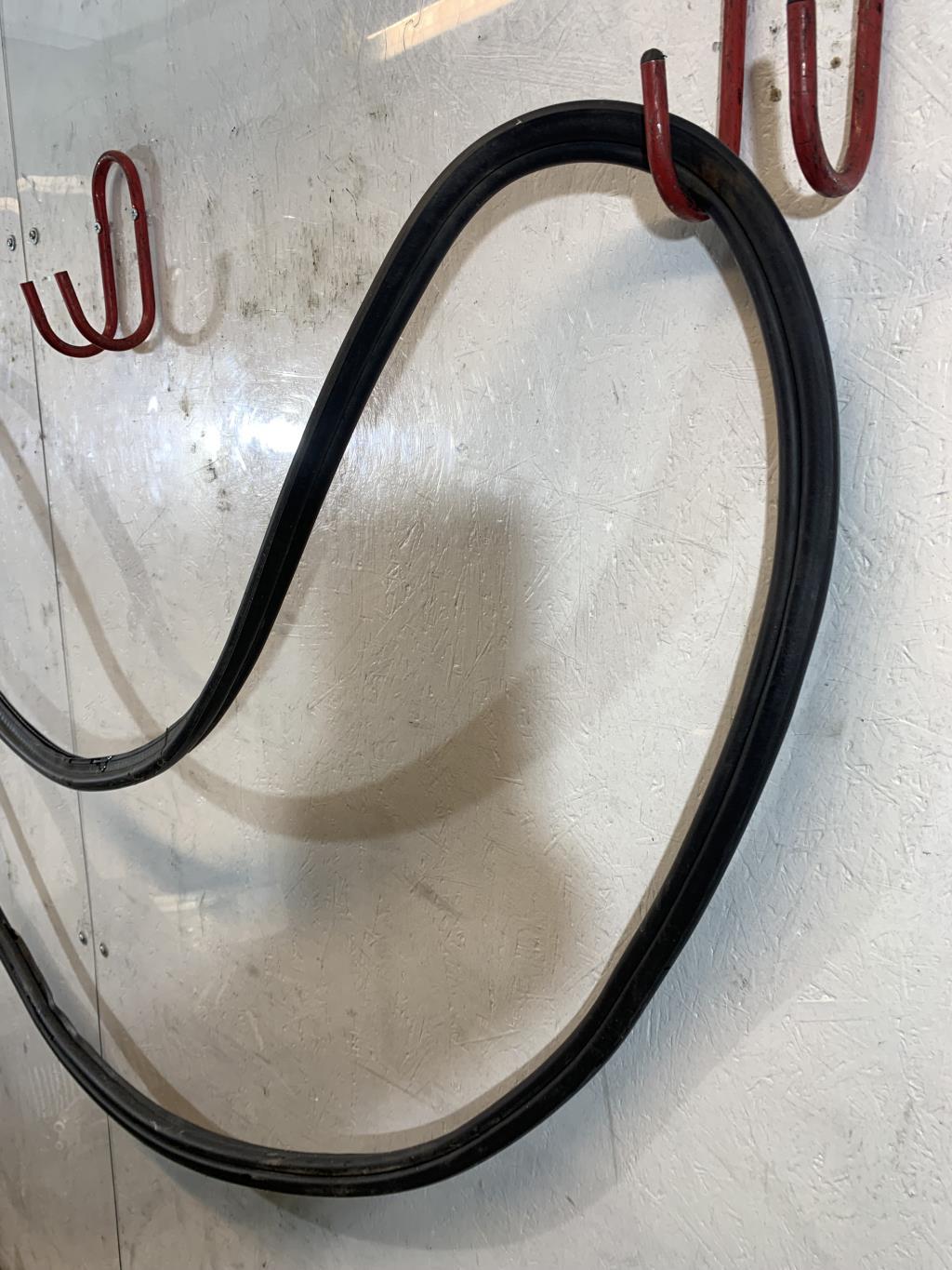 Joint de coffre BMW SERIE 7 E65 PHASE 2 Diesel - 1