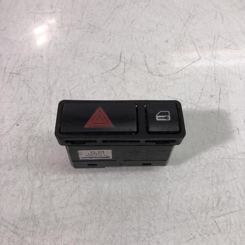 Bouton de warning BMW SERIE 3 E46 PHASE 1  - 1