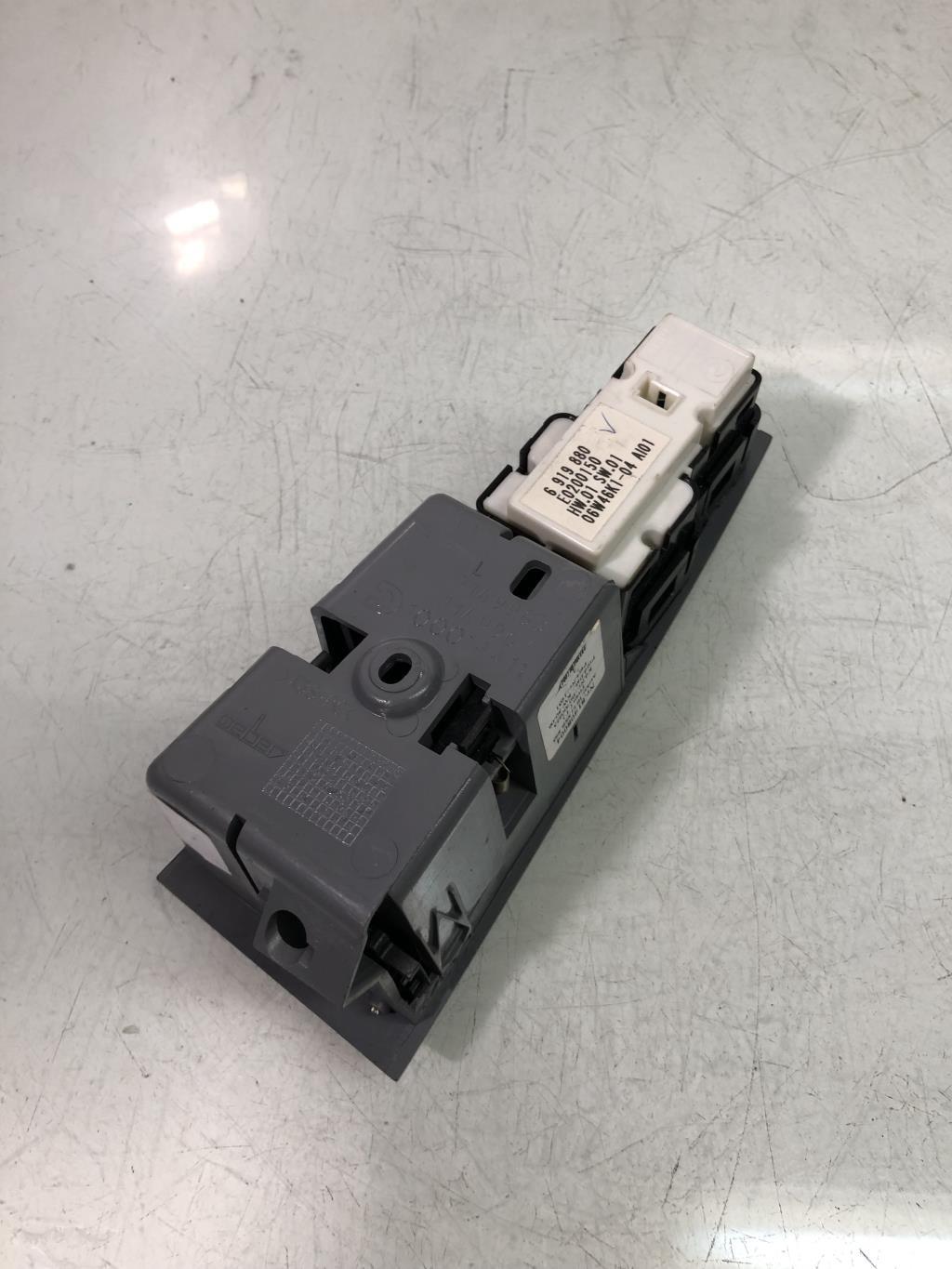 Interruttore lavacristalli posteriore sinistro BMW SERIE 7 E65 PHASE 2 Diésel - 1