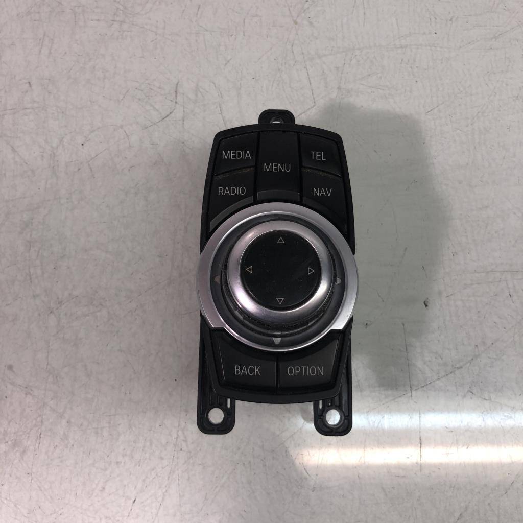 Commande GPS BMW SERIE 4 F36 GRAN COUPE PHASE 1 Diesel - 1