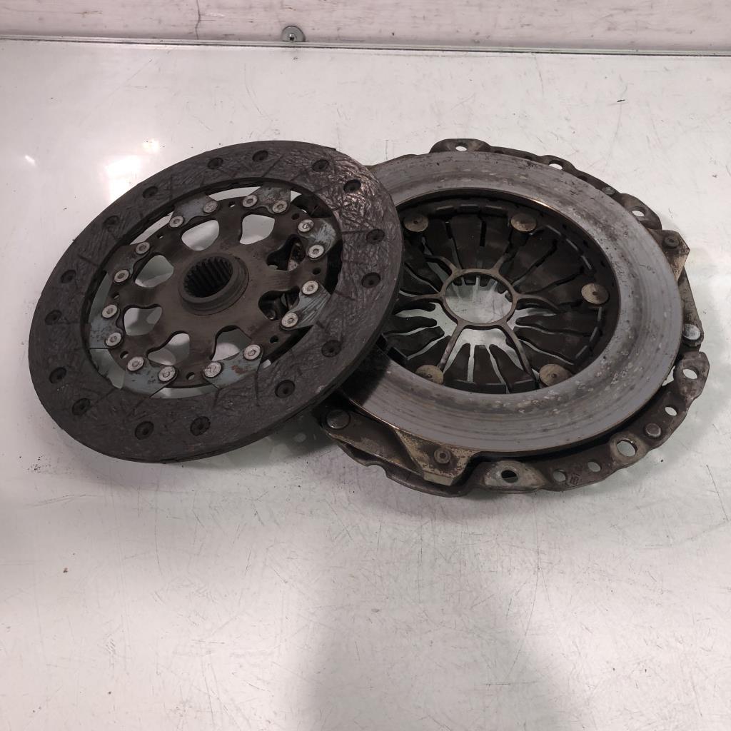 Embrayage BMW SERIE 1 E87 PHASE 2 Essence - 1