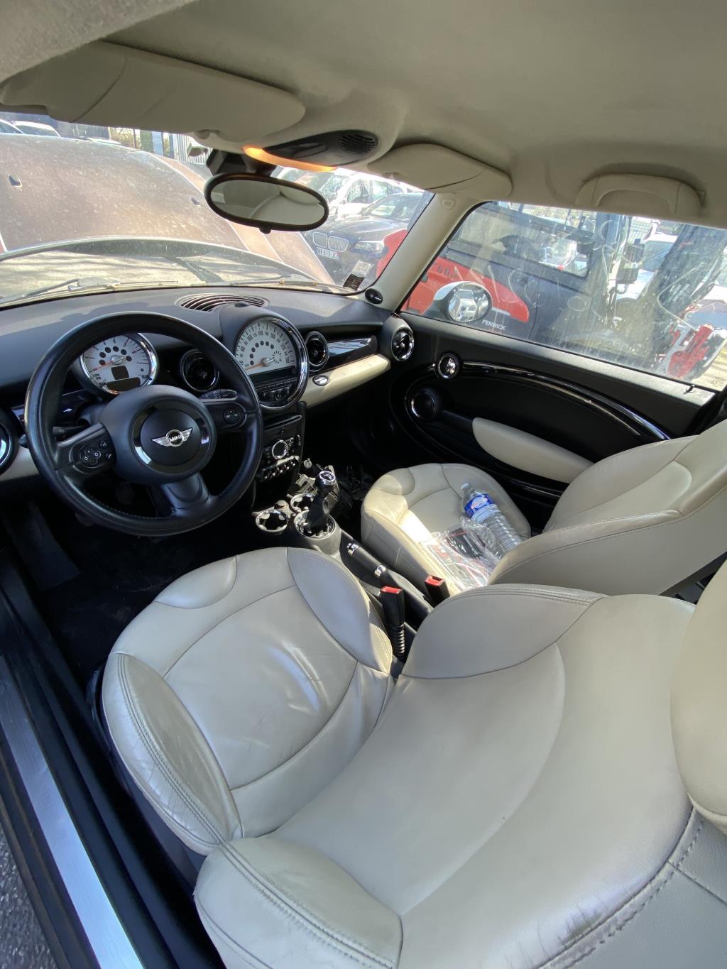 Portafusibili MINI MINI 2 R56 PHASE 2 Diésel - 1