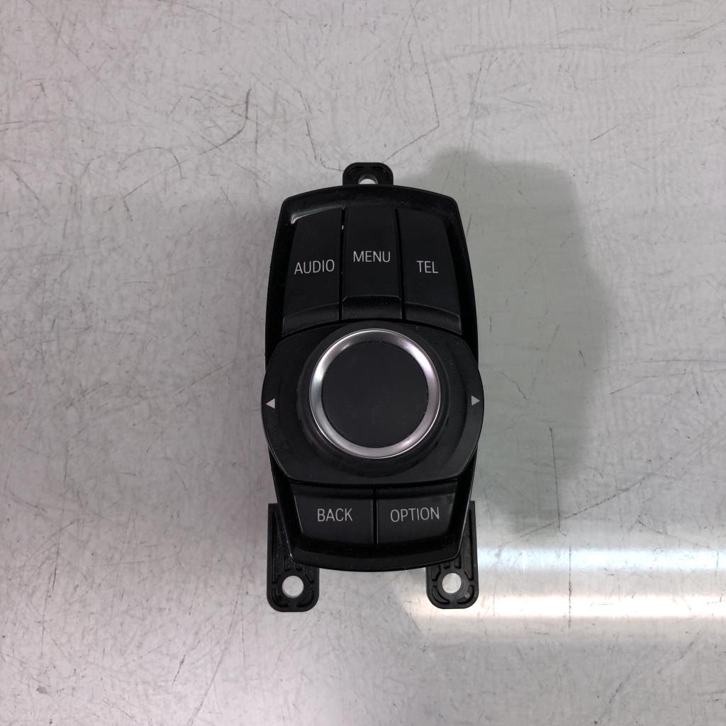 Commande GPS BMW SERIE 1 F20 PHASE 2 Essence - 1
