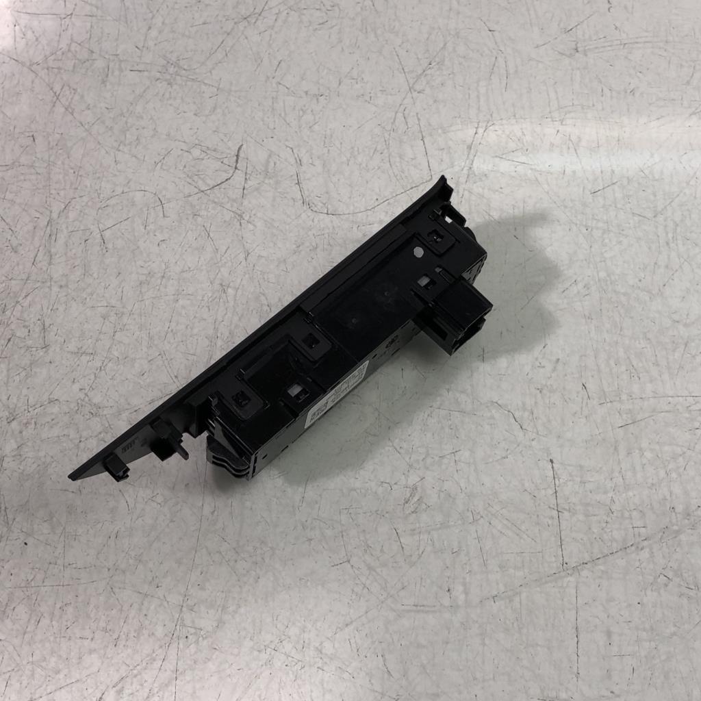 Pulsante/interruttore BMW SERIE 1 F20 PHASE 2 Gasolina - 1