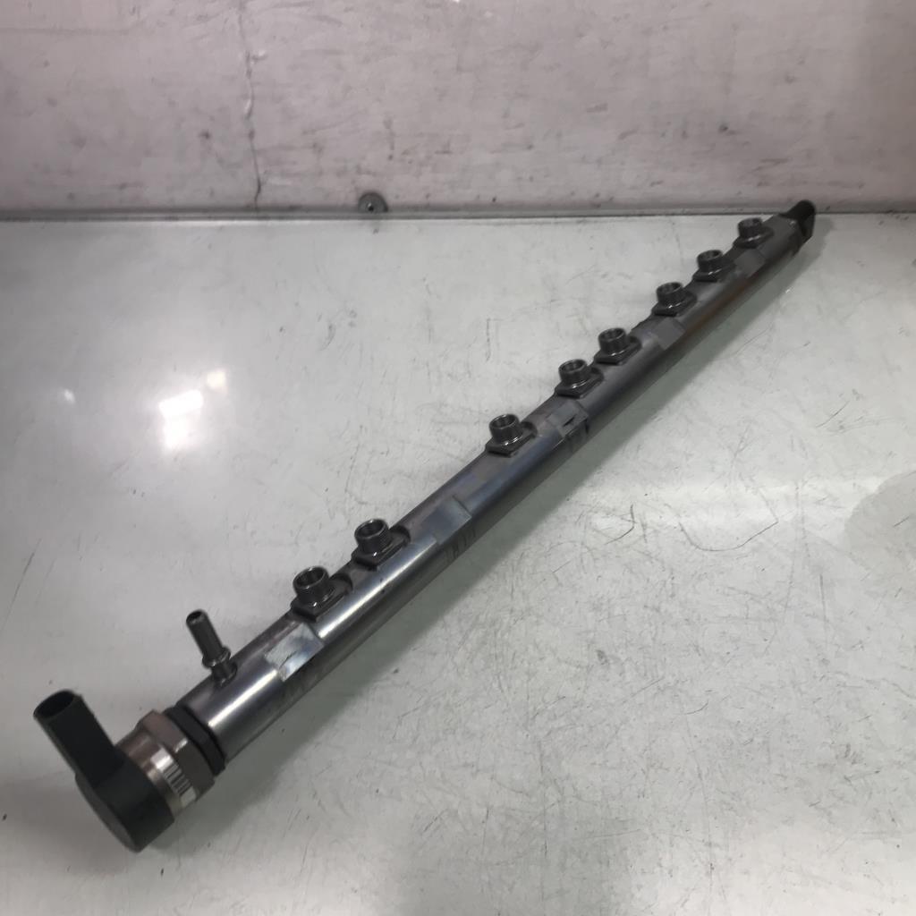 Rampe injection BMW SERIE 5 F10 PHASE 1 Diesel - 1