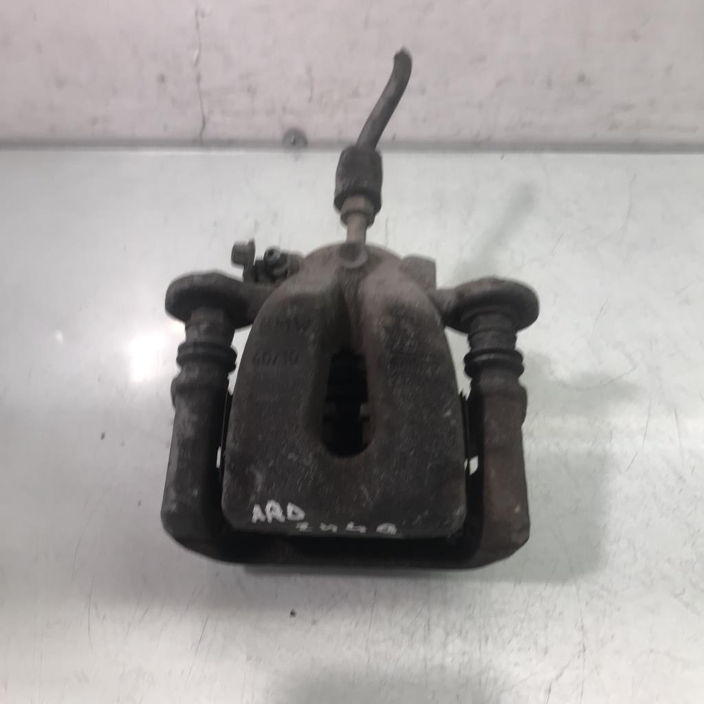 Pinza freni posteriore destra BMW SERIE 1 E87 PHASE 2 Diésel - 1