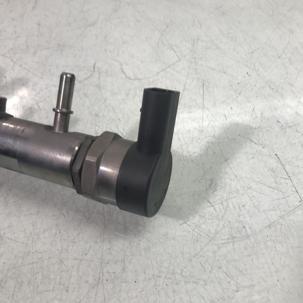 Rampe injection BMW SERIE 3 E90 PHASE 2 Diesel - 1