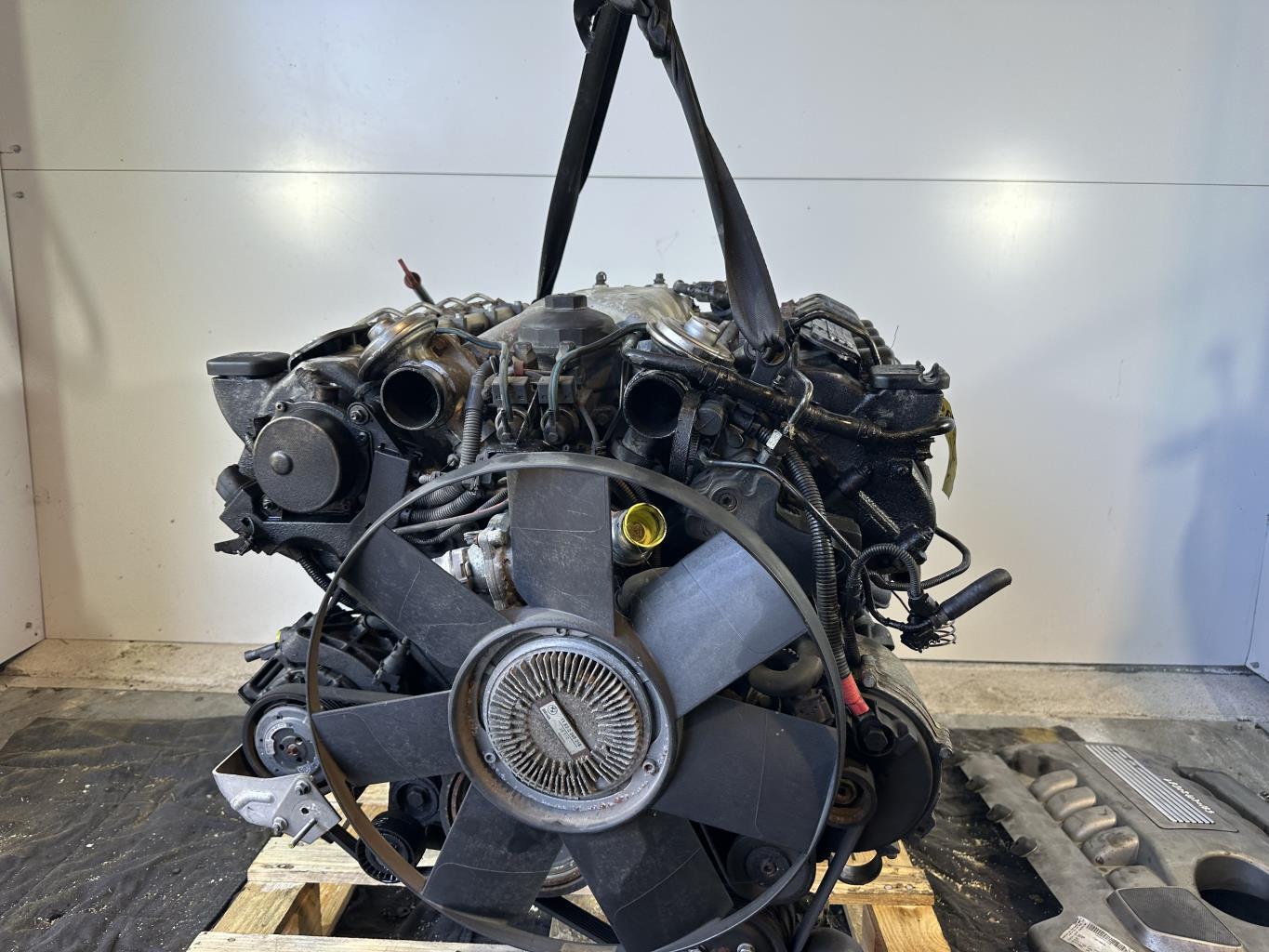 Moteur BMW SERIE 7 E65 PHASE 1 Diesel - 1