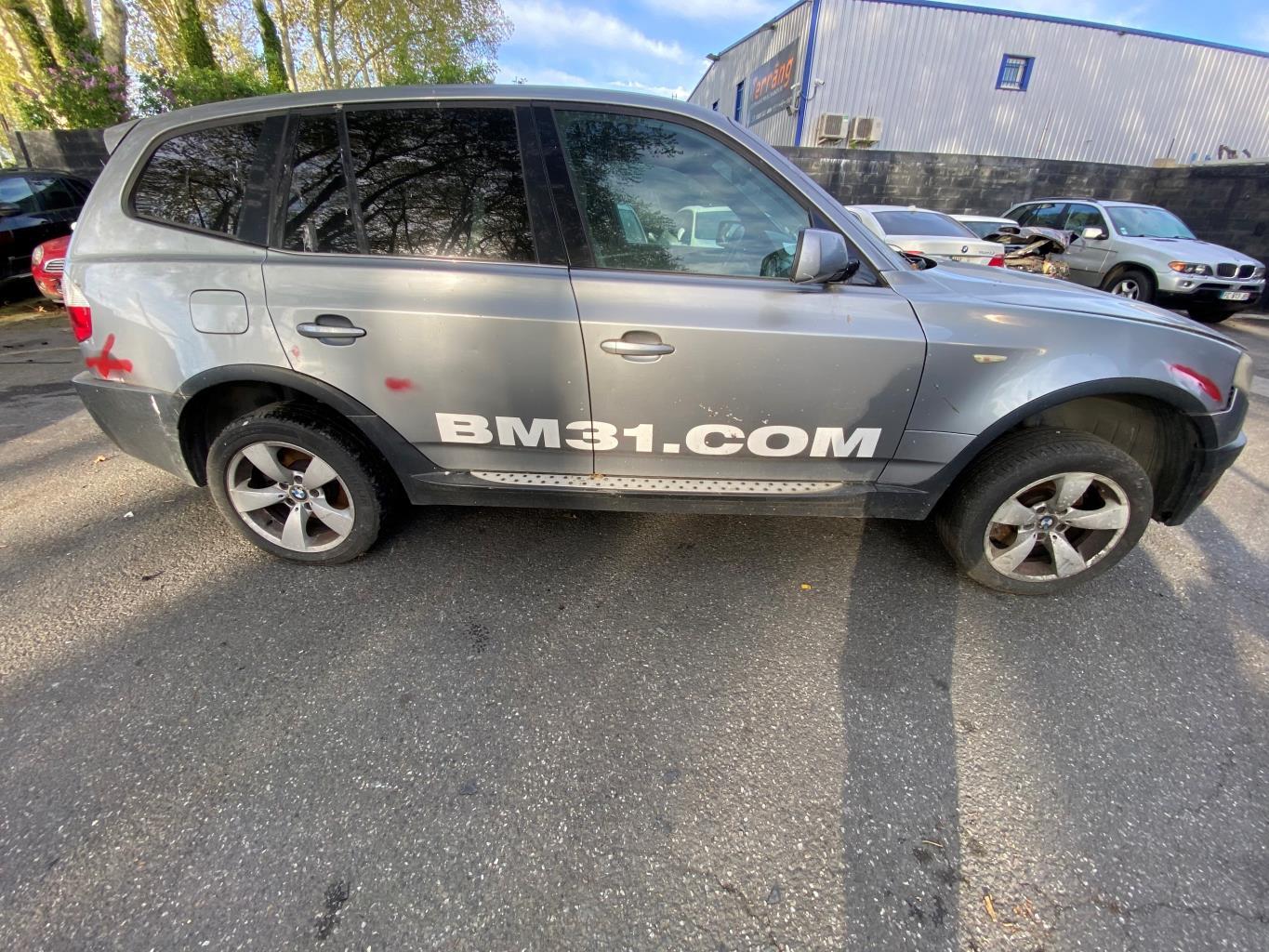 Fusee arriere droit BMW X3 E83 PHASE 1 Diesel - 1