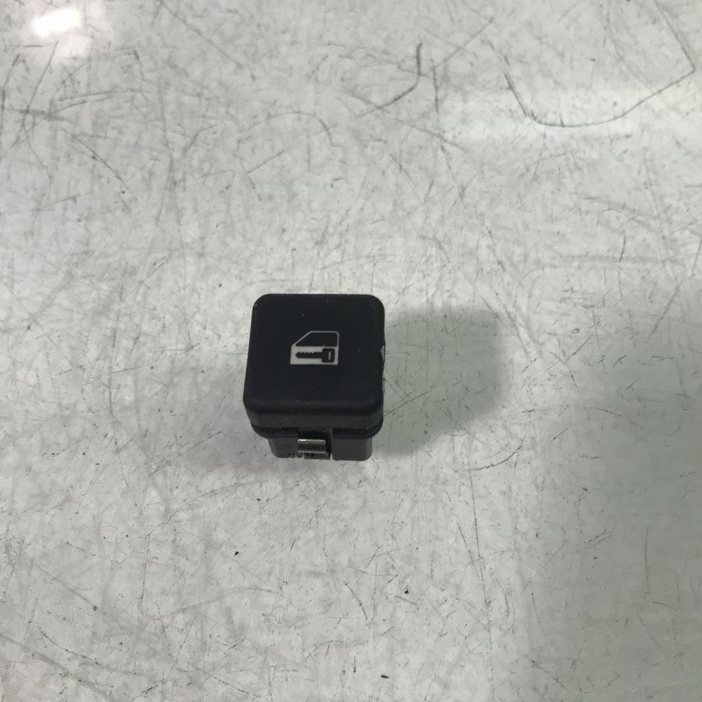 Bouton/Interrupteur BMW SERIE 5 E39 PHASE 2 Diesel - 1