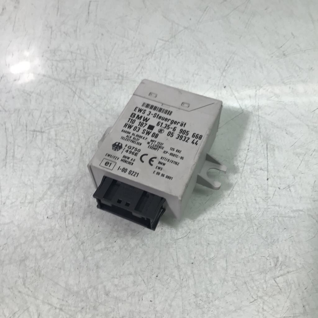 Calculateur BMW SERIE 3 E46 PHASE 1 Essence - 1