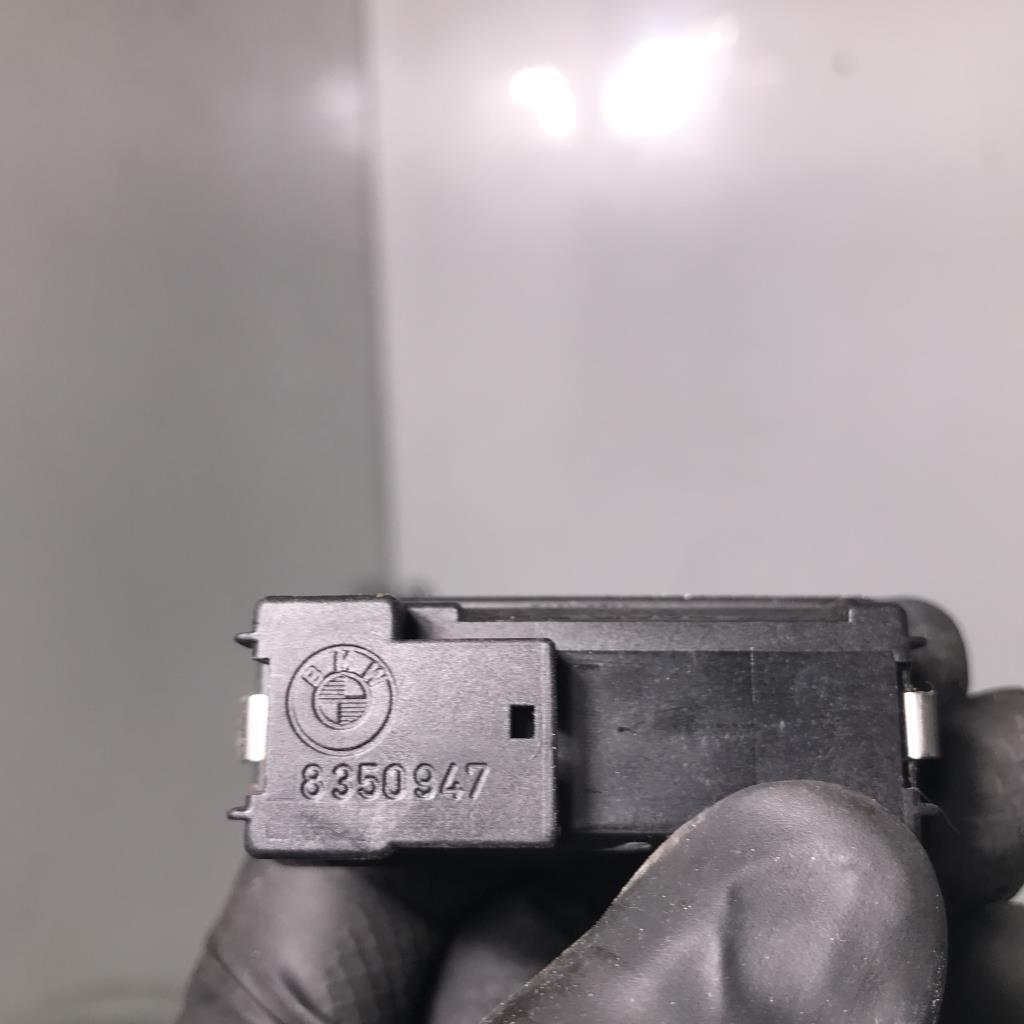 Bouton de warning BMW SERIE 5 E39 PHASE 2 Diesel - 1