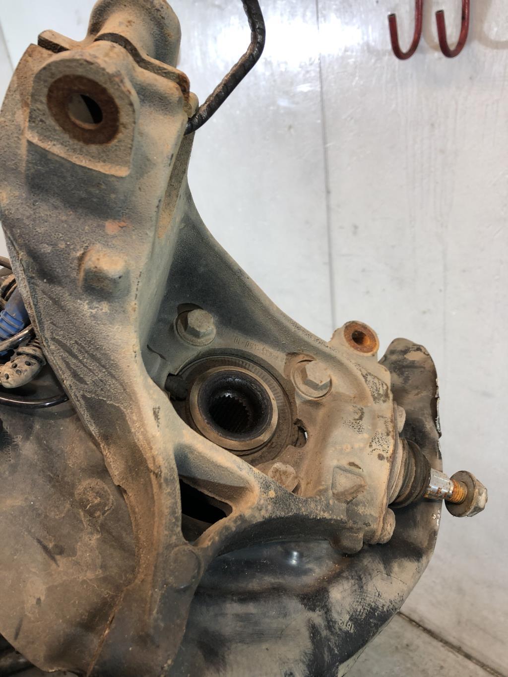Fusee avant gauche MINI MINI 2 R60 COUNTRYMAN BREAK Diesel - 1