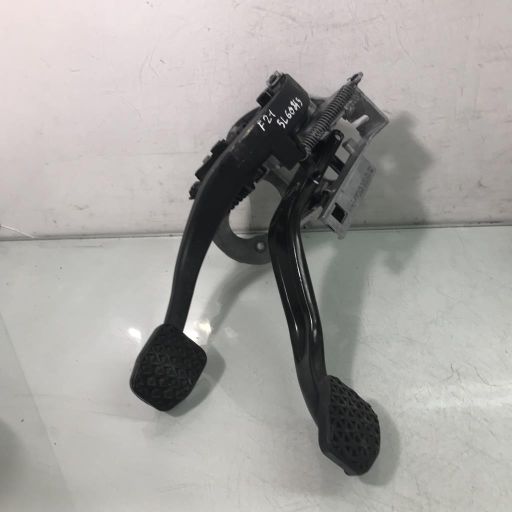 Pedaliera BMW SERIE 1 F21 PHASE 2  - 1