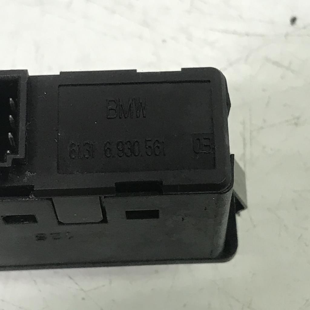 Prise port USB BMW SERIE 1 E87 PHASE 1  - 1